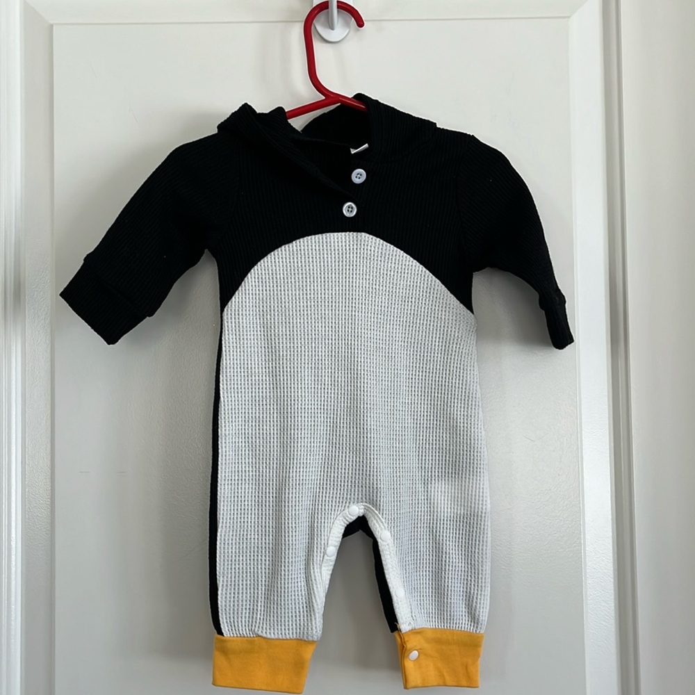 Shenzen penguin one piece size 0-3 months